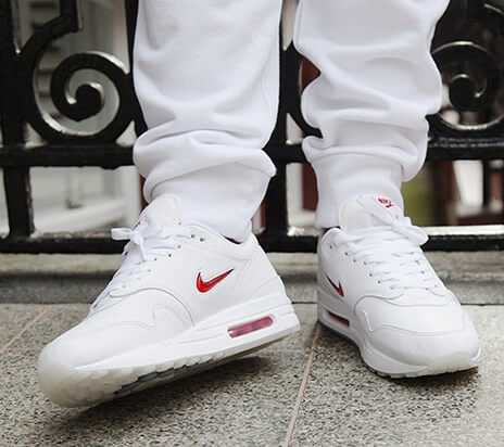 Nike Air Max 1 shoelaces