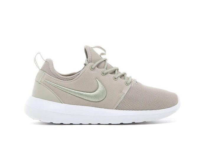 Womens Roshe Two Breathe Trainer