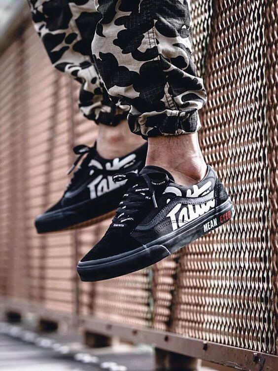 Over Under Lacing How to Over Under Lace a pair of trainers